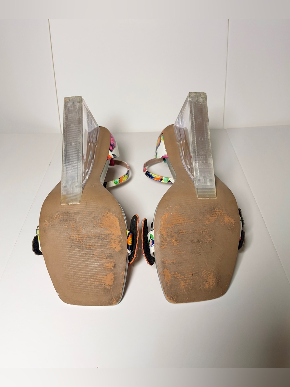 Betsey Johnson Marloe White Beaded Butterfly Clear Heel Holographic Sandal 8.5 - Picture 5 of 5